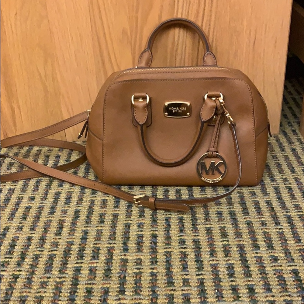 Micheal Kors Satchel
